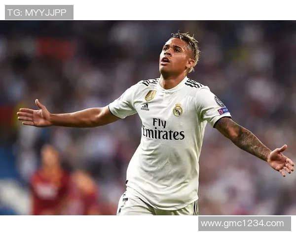 足球明星遭抢劫视频曝光引发热议安全问题再度成为焦点